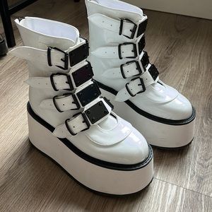 Demonias Damned White size 8